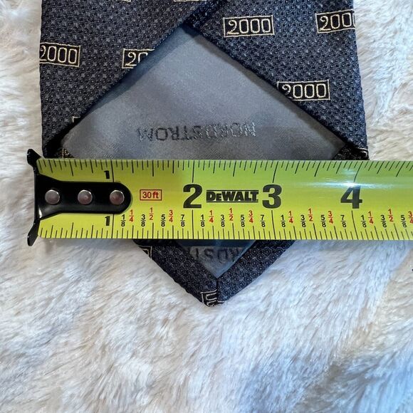 Robert Talbott for Nordstrom Tie Men's 100% Silk Hand Sewn 2000 Pattern 56x4 - Picture 6 of 7